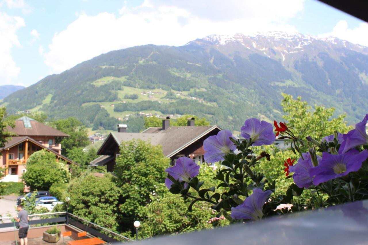 Wanderhotel Garni Cresta Schruns Exterior foto