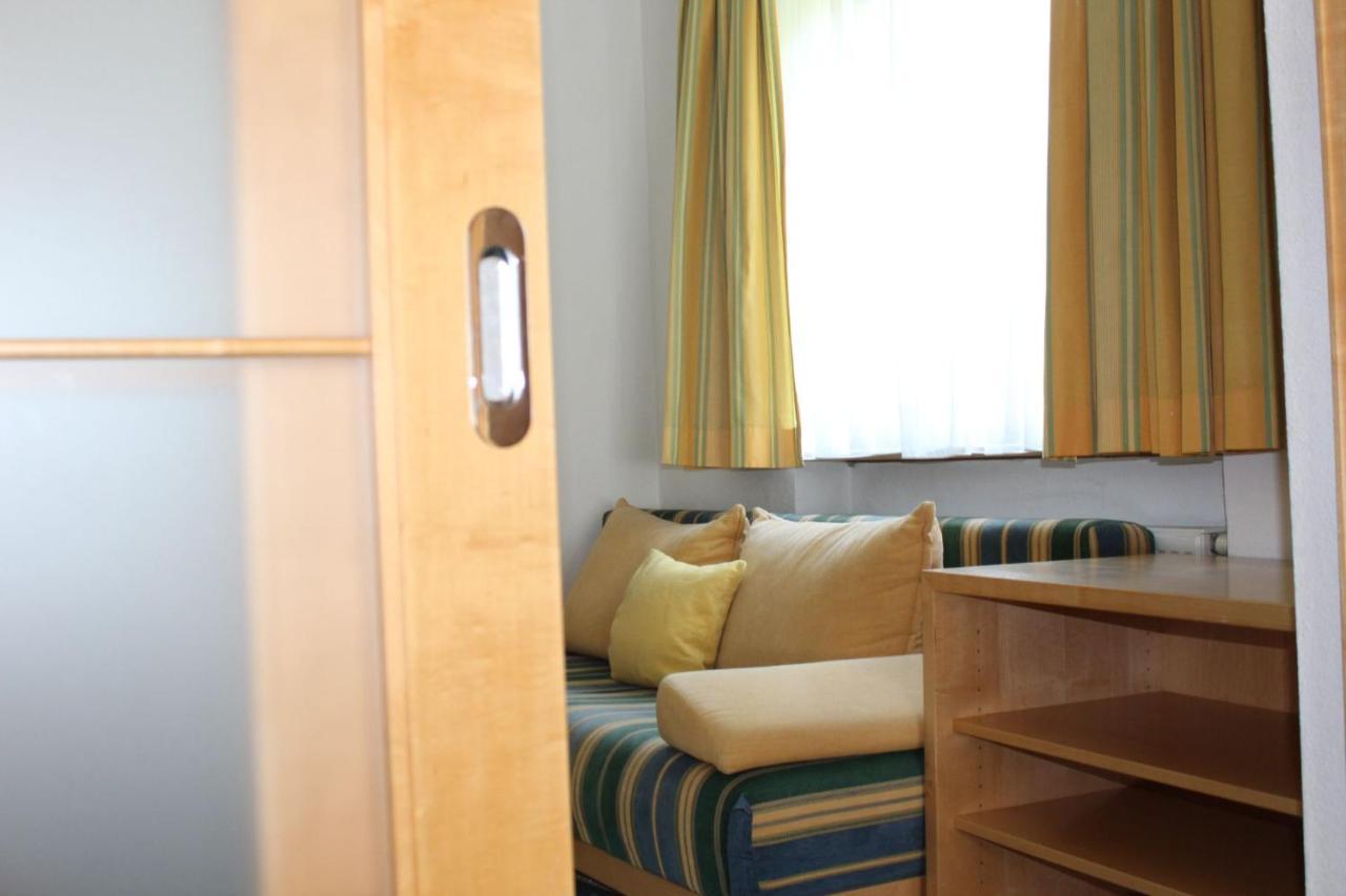 Wanderhotel Garni Cresta Schruns Exterior foto